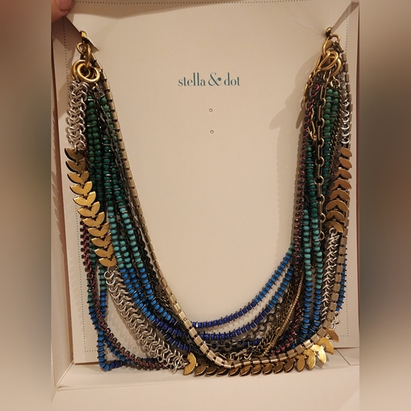 Stella & Dot Utopia Necklace - Picture 2 of 5
